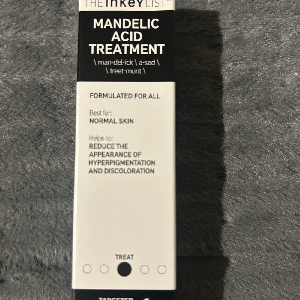 The Inkey List Mandelic Acid Treatment - Black and White
